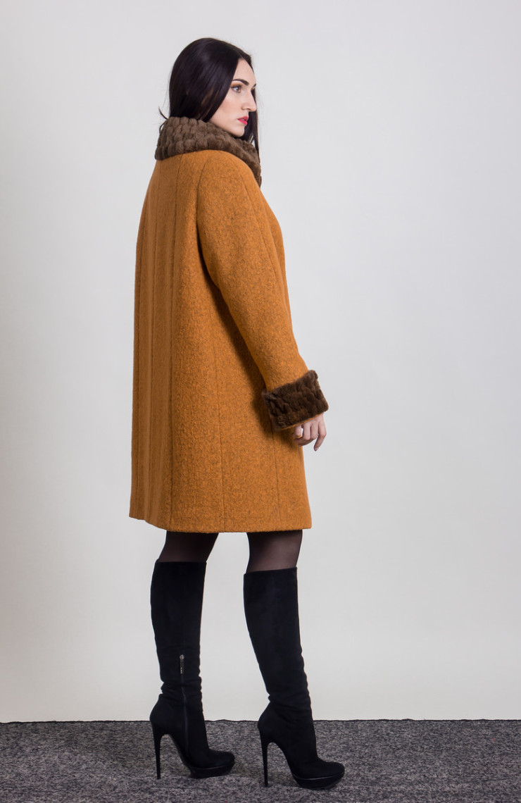 Пальто 1-056 Золотой песок